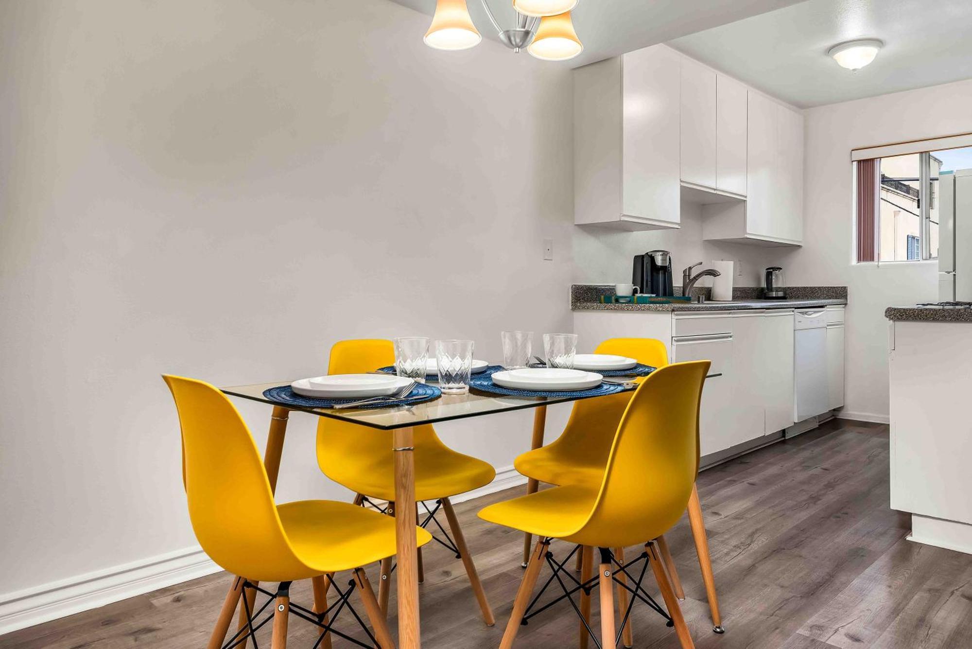 Appartement Spacious 2 Bedroom Retreat Near Beverly Hills With Free Parking *